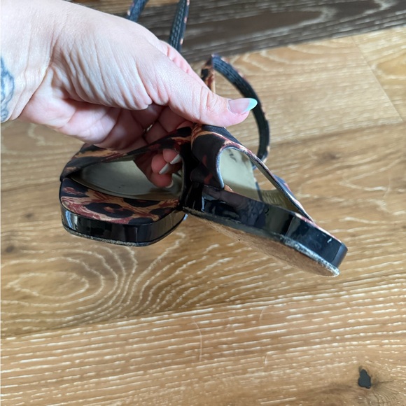 Yves Saint Laurent cheetah print heels sling back - Picture 4 of 12